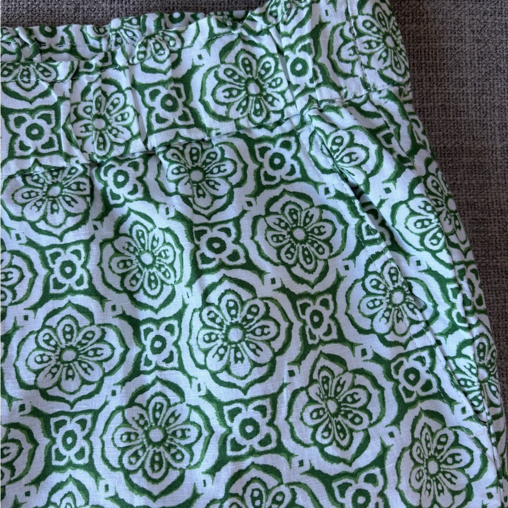 Talbots Wide Crop Washed Linen Blend Green White Pretty Medallion Print Pants L - Picture 5 of 9